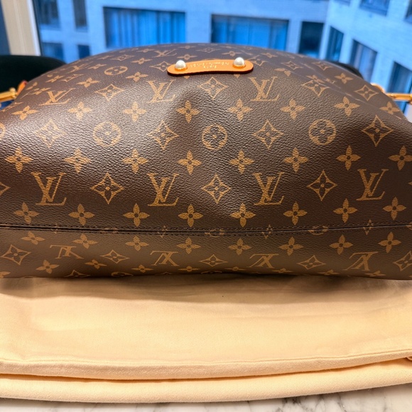 MINT Louis Vuitton Vagabond Hobo Monogram Archive M14018 MSRP $3,250 - Picture 10 of 10